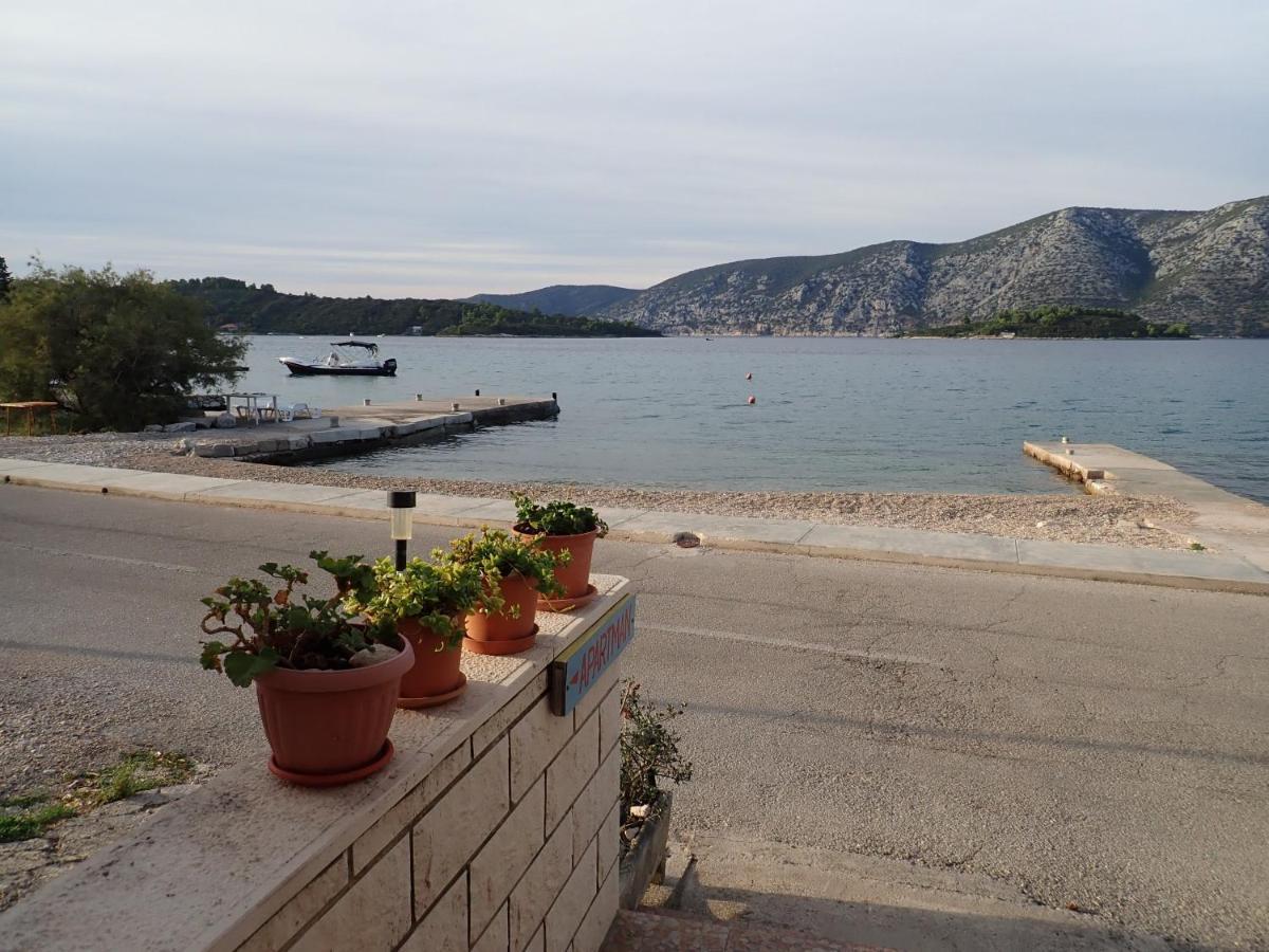 Katja Beach Apartment Račišće Eksteriør bilde